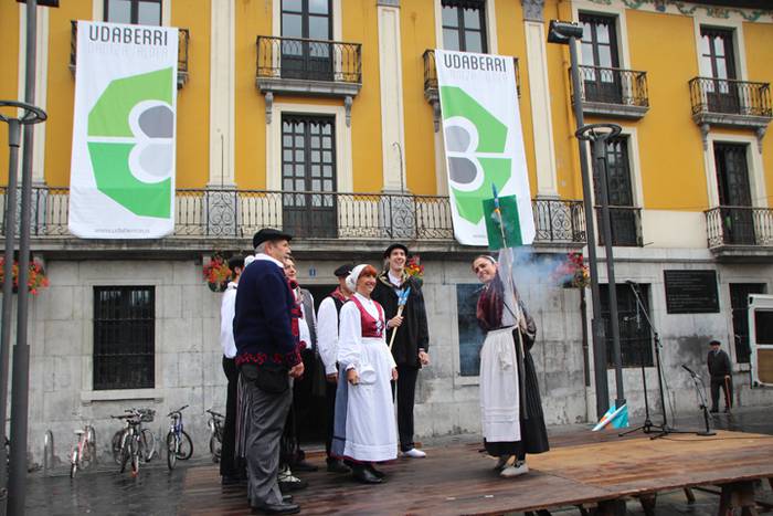 Udaberri Dantza Dezagun Tolo 8 1504962979477