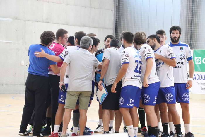 Tolosa CF eskubaloia prest d 8 1535891845768