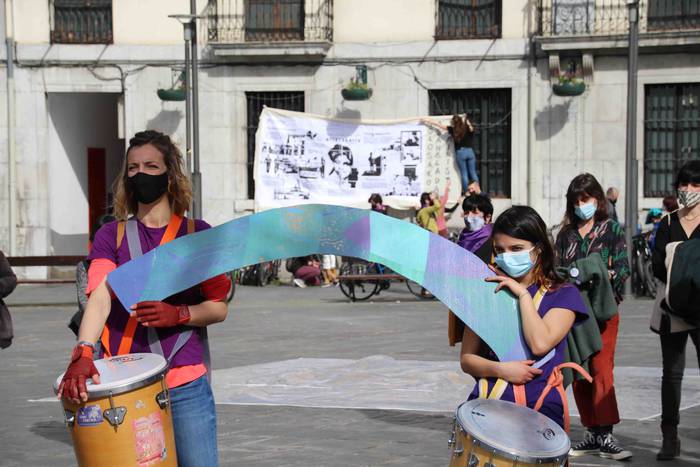 Emakumeen Mundu Martxa eskua 40 1613827697482