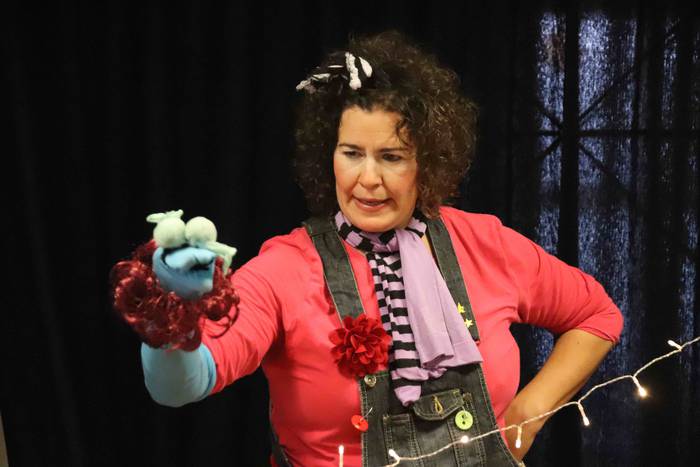 umorez esnatu dira hitzolari 9 1575808744319