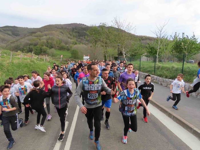 korrika, furgonetatik, Aizto 8 1649421629787