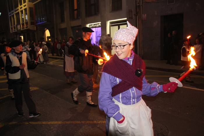 Harrera jendetsua Tolosan 32 1483642191359