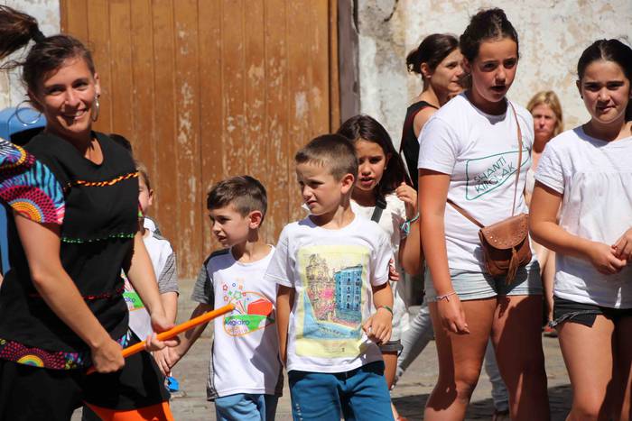 Tripa beteta, dantzan pasa d 101 1563205371906