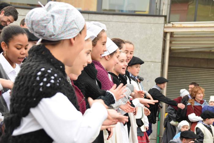 Ibarrako Uzturpe ikastolakoak gabon eskean 44 1545653482890