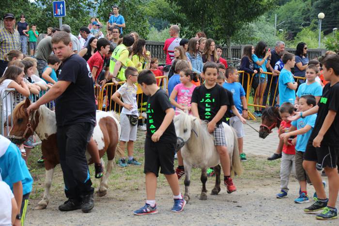 Zezenen aurretik, korrika 5 1469619492088