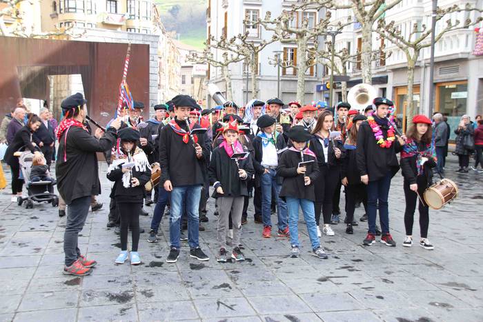 Ozen entzun dira txistularie 66 1551449046651