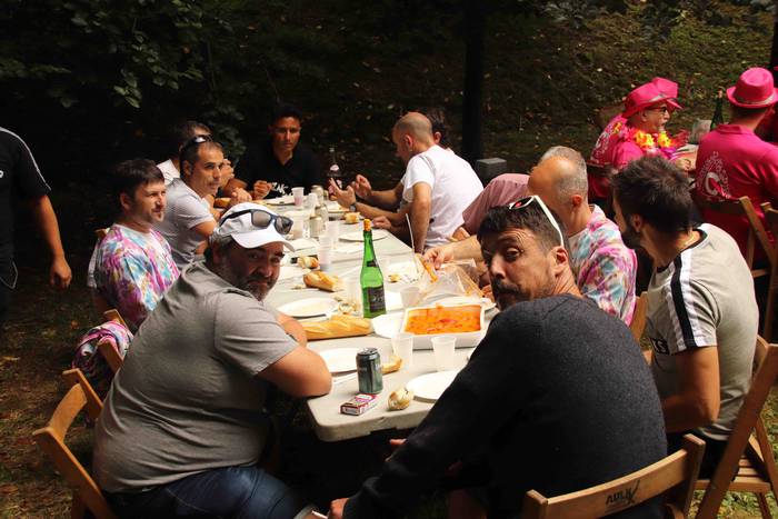 Kuadrillan bazkaltzea bezala 41 1564494482456