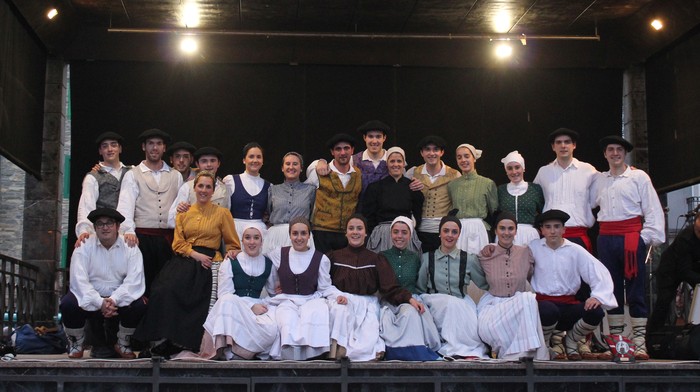 Aulkien kulunka, dokumentala