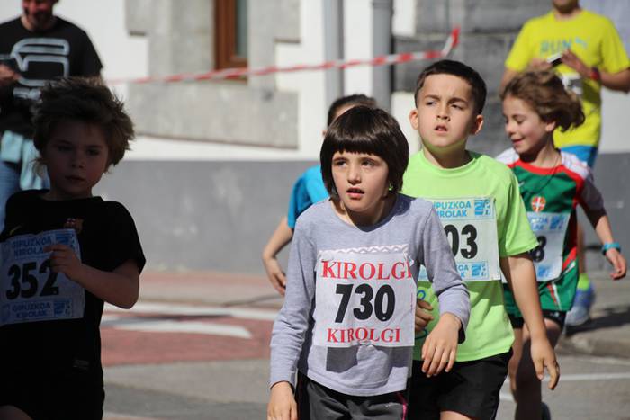 Haur, gazte eta heldu krosea 48 1491742076651