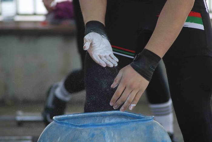 Halterofilia txapelketarekin 49 1639920684331