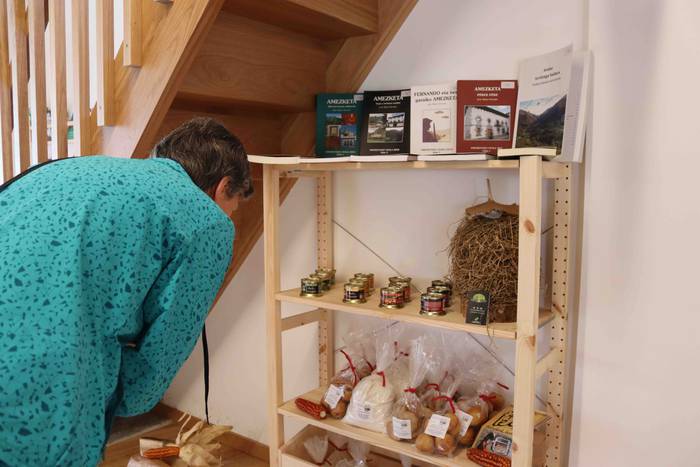 Pello Zabala gunearen ateak  28 1649589528354