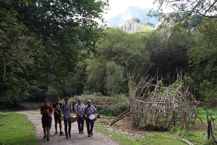 Mugak senidetzeei bide eman  17 1503145455114