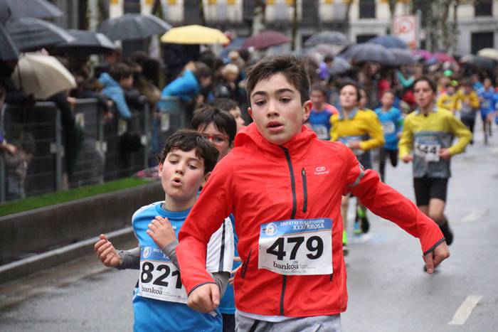 700 haur inguru XXXI. Ero Et 70 1516542265434