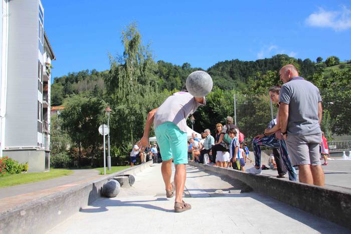 Kirol pixka bat, festan bete 4 1566471413868