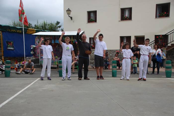 Puzgarriak, pilota eta karta 27 1501613817244