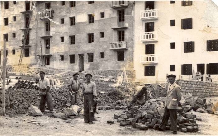 Izaskun, bizilagunek eraikitako auzoa