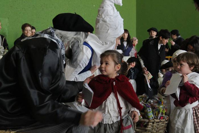 Gabon eskea eta olentzero 2015 79 1450964194793