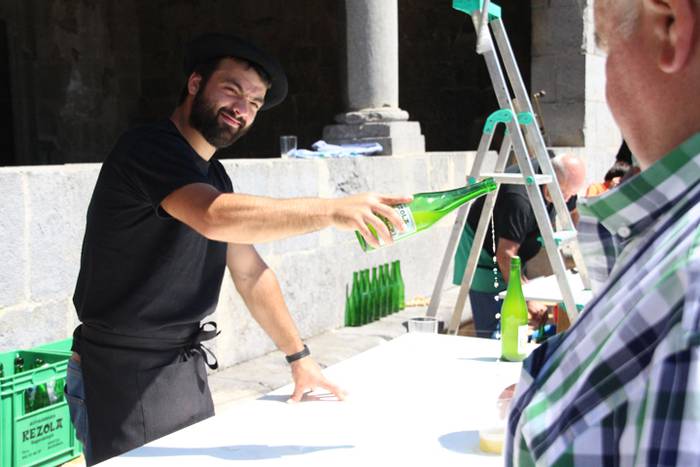 Herritarrentzat sagardoa eta 27 1502639275434