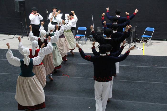 Kristikin eta dantza, Lizart 55 1496497291635