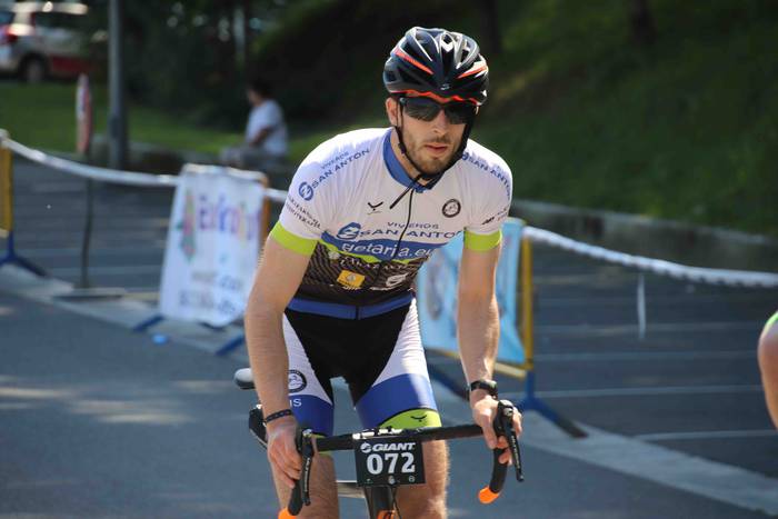 Gurpil gainean, Abraham Olan 30 1559487030028