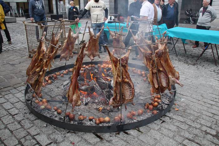 Haragia eta txingarra protag 7 1524932621954