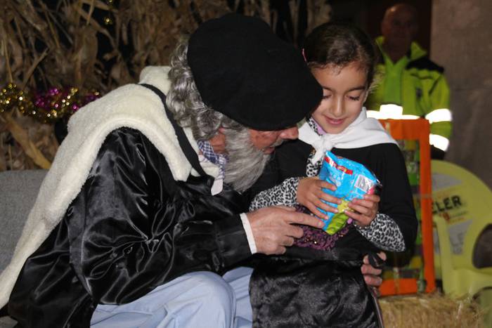 Olentzero eta Mari Domingi 2015 70 1450983316718