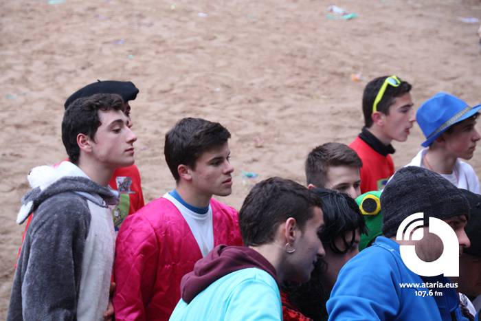 Zezenak adarrak okerrak ditu 34 1488277351335