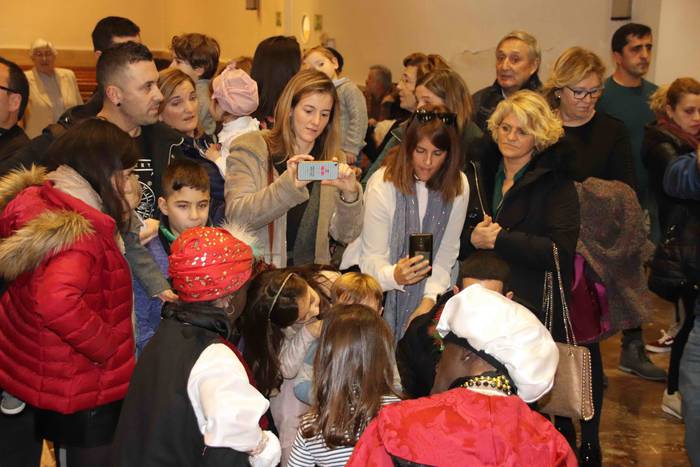 Errege Magoak heldu dira Tol 37 1578242316954