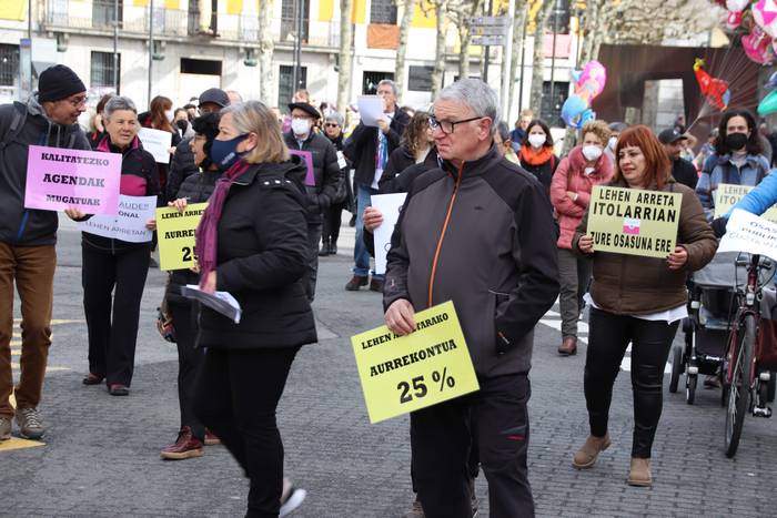 TOPA inauterietan manifestaz 3 1645792119599