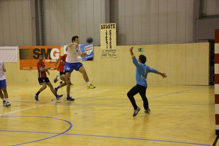 tolosa eskubaloi vs askartza 2015 19 1447676385290