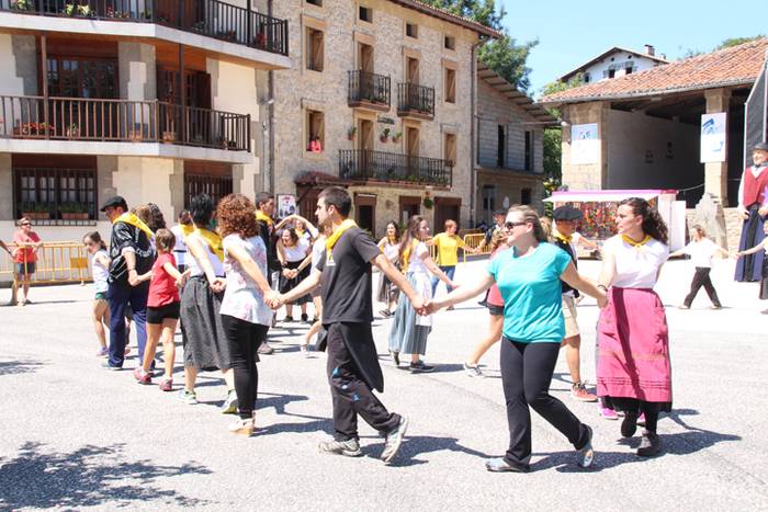 ZIZURKILGO JAIAK 2017. TXUPI 57 1502547688576