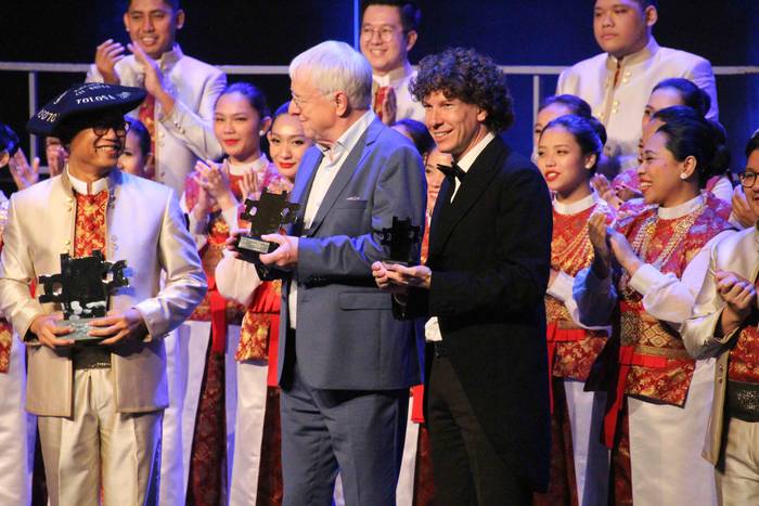 Indonesiako Batavia Madrigal 42 1572797999632