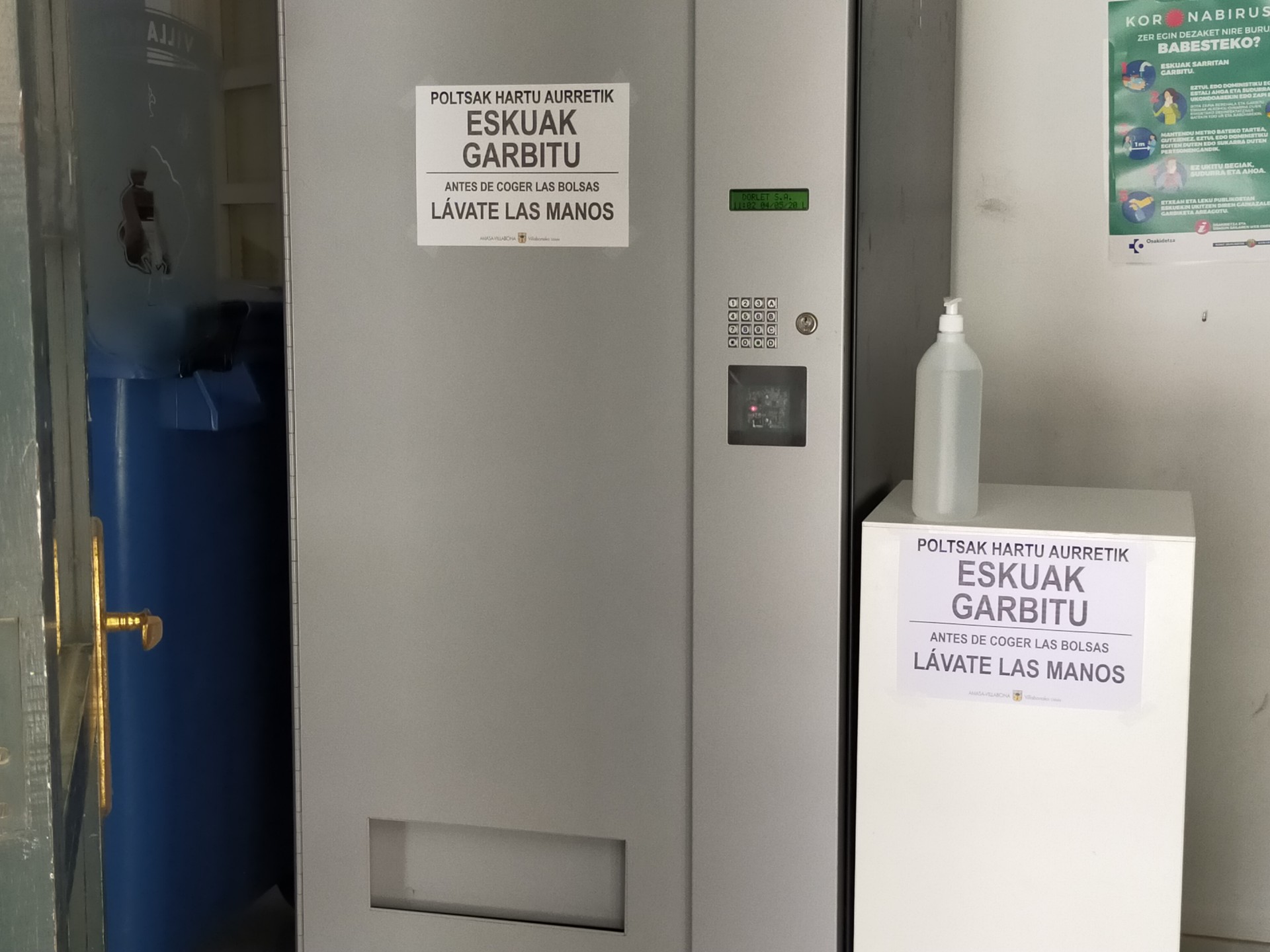 Poltsa konpostagarrien makina, berriro zabalik