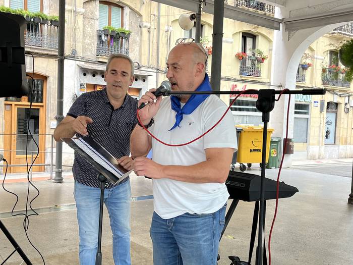 Helduen eguna San Joan jaiak 24 1655997474142