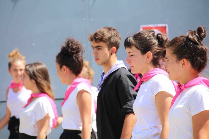 Suziriari aurrea hartu diote 25 1565791753271