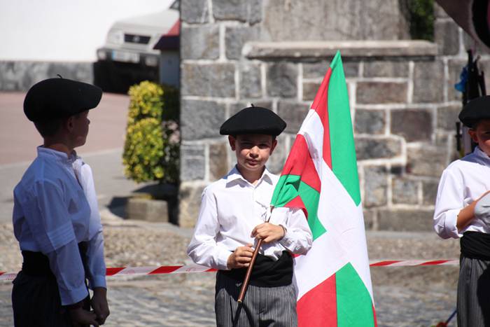 Dantza, bidania 10 1472039794879