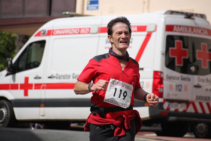 Aitziber Ibarbia eta Julen L 65 1525009241543