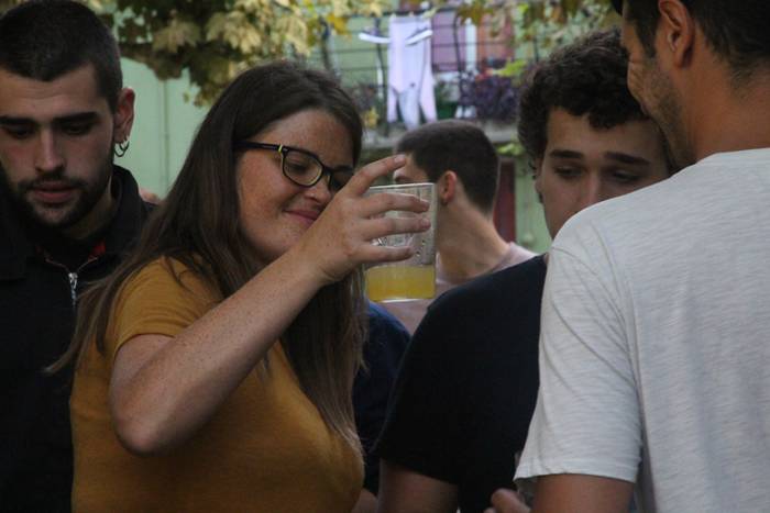 Sagardoz lagunduta jarraitu  26 1504375725658