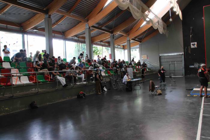 Sei pultsulari eta mutilak t 3 1602172858753