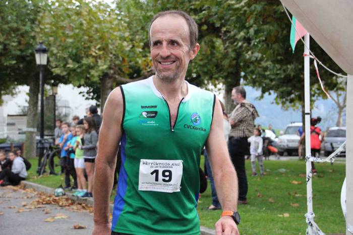 Iñaki Olano eta   irabazle E 137 1571509865847