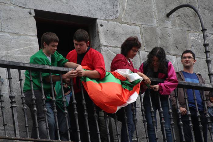 Ikurinak abiarazi du kuadril 2 1498918390827