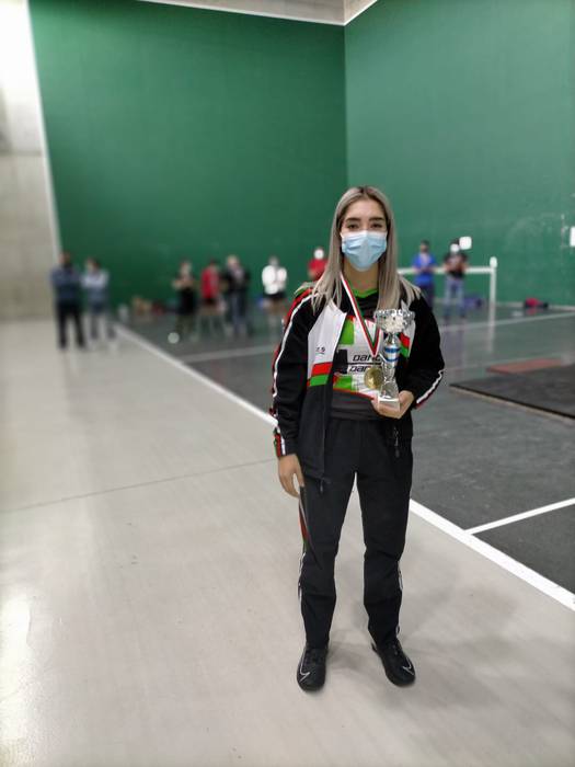 Sariak pilatzen jarraitzen d 1 1604438534542