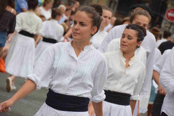 soka dantza santioak villabo 70 1532544865774