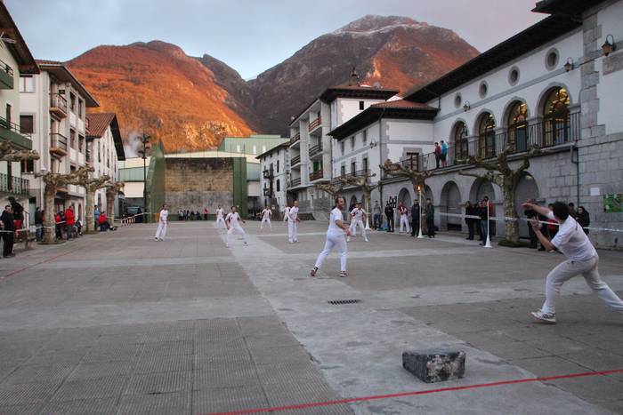 Bote luzea Amezketan 18 1459595183239