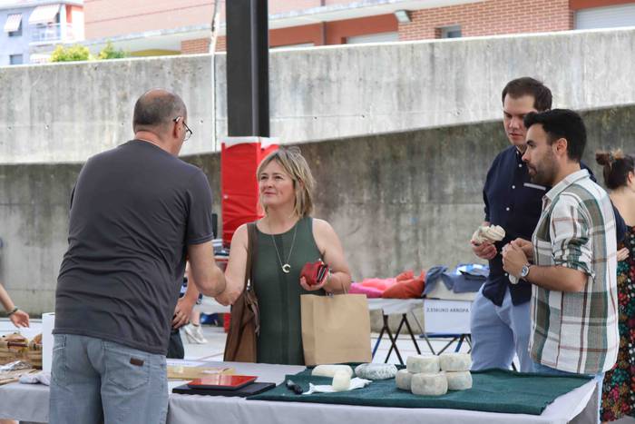 Udaberriko azokak girotu du  22 1653218806878