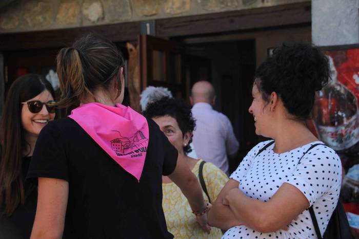 Suziriari aurrea hartu diote 28 1565791755499