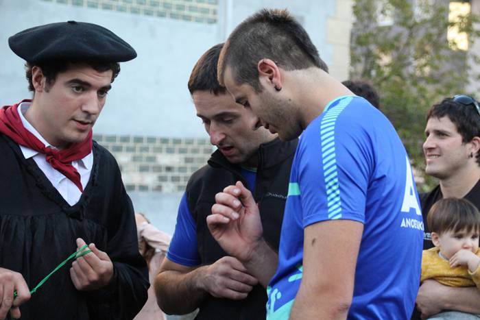 Gazteak nagusi, ximaurra gar 8 1507490403642