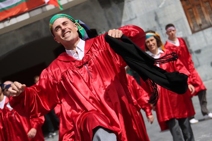 Axeri dantzarako entseguak egingo dituzte