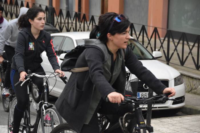 Euskararen ekilibristak 87 1491302471142