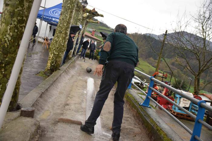 Bola txapelketa jokatu dute Belauntzan 2 1544875340377